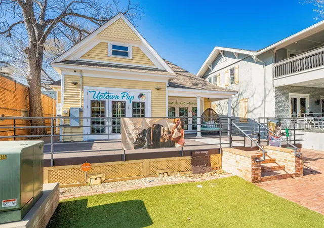 Homes for sale in Dallas, TX | 2906 Thomas Ave, Dallas, TX 75204 | MLS# 21193899