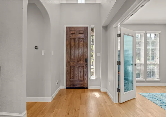 Photo 3 of Sale Pending at 3360 Country Glen Trl, Frisco, TX 75034 | MLS# 21202816 | Listing updated on 2026-09-24