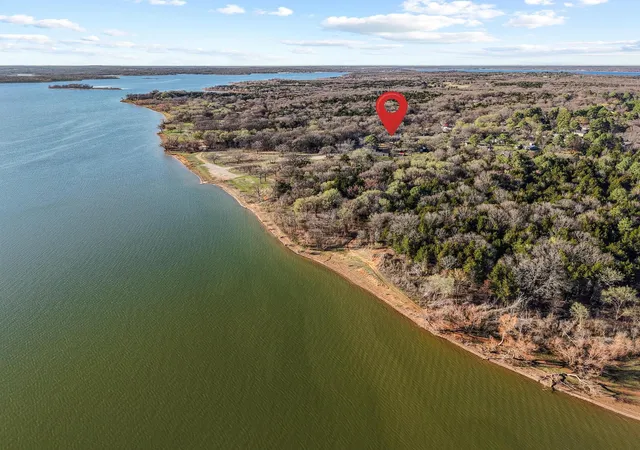 Homes for sale in Pottsboro, TX | 1053 Paradise Cove Rd, Pottsboro, TX 75076 | MLS# 21198462