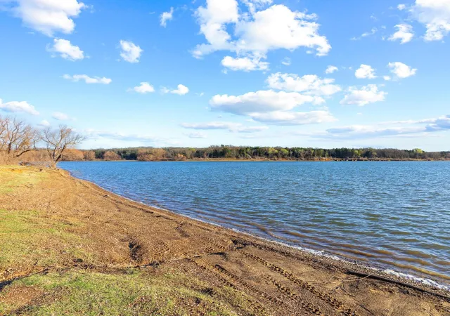 Homes for sale in Pottsboro, TX | 1053 Paradise Cove Rd, Pottsboro, TX 75076 | MLS# 21198462