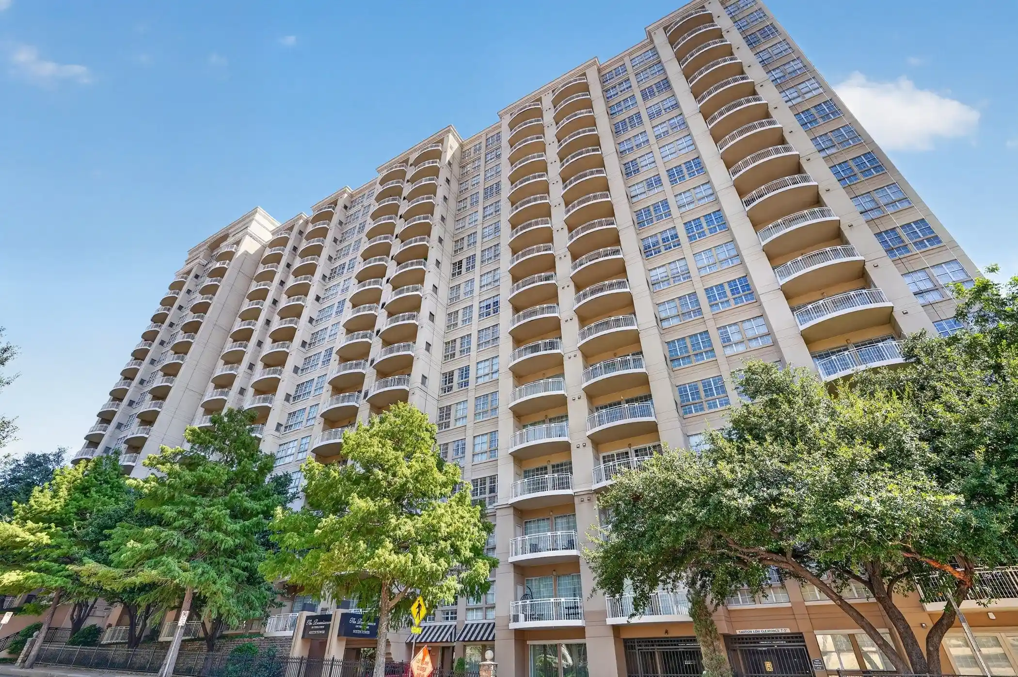 Listing Photo 40 - Condo for sale in 3225 Turtle Creek Blvd located at 3225 Turtle Creek Blvd, Dallas, TX 75219 - Unit #1528