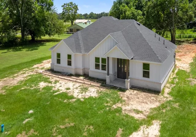 Homes for sale in Emory, TX | 180 Nix Dr, Emory, TX 75440 | MLS# 21203463