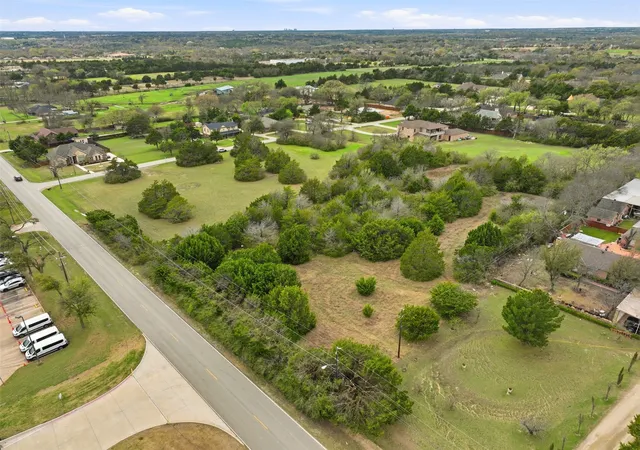 Homes for sale in De Soto, TX | 2009 Old Hickory Trl, De Soto, TX 75115 | MLS# 21203308