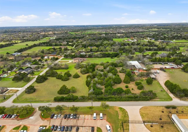 Homes for sale in De Soto, TX | 2013 Old Hickory Trl, De Soto, TX 75115 | MLS# 21203318