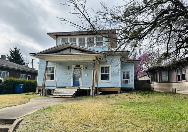 Homes for sale in Denison, TX | 624 W Gandy St, Denison, TX 75020 | MLS# 21203731