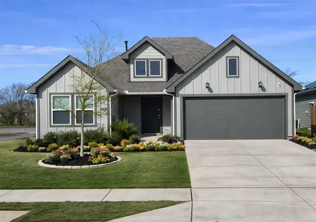 Photo 2 of Single family home for sale at 11401 Headwater Ct, Aubrey, TX 76227 | MLS# 21204187 | Listing updated on 2026-07-22