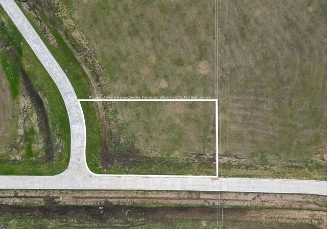 Photo 3 of Land for sale at Tbd Bovine Ct, Oak Leaf, TX 75154 | MLS# 21204175 | Listing updated on 2026-08-25