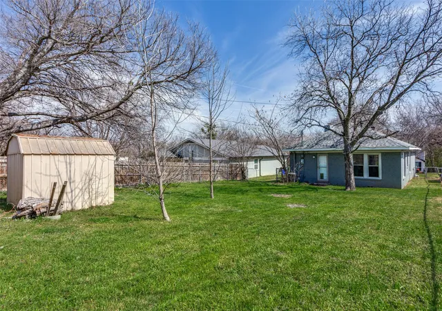 Homes for sale in White Settlement, TX | 826 Mirike Dr, White Settlement, TX 76108 | MLS# 21203120
