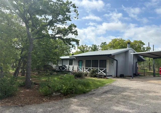 Homes for sale in Jacksboro, TX | 345 Salisbury St, Jacksboro, TX 76458 | MLS# 21203819