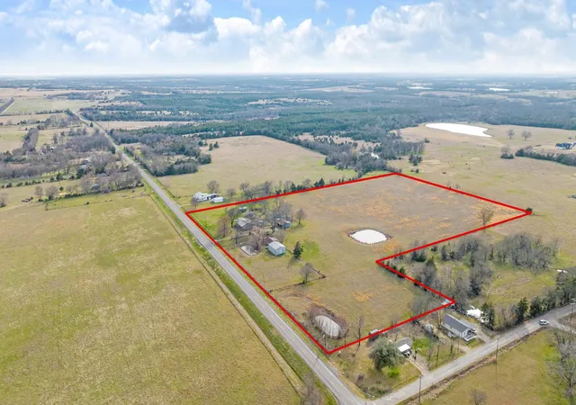 Homes for sale in Honey Grove, TX | 4411 Fm 100, Honey Grove, TX 75446 | MLS# 21204469