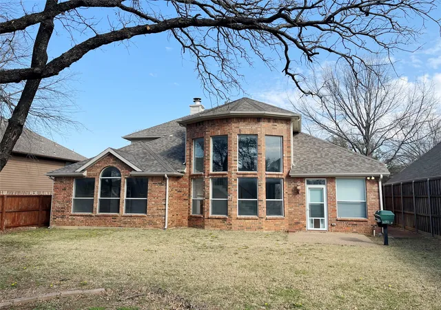 Photo 2 of Sale Pending at 135 Whitney Dr, Lake Dallas, TX 75065 | MLS# 21204180 | Listing updated on 2026-08-26