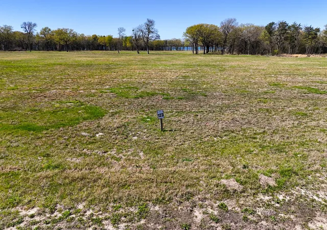 Homes for sale in Honey Grove, TX | 330 Lakewood Ln, Honey Grove, TX 75446 | MLS# 21204520