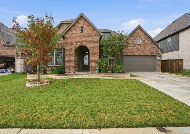 1st image of 10037 Lakemont Dr, Fort Worth, TX 76131 | MLS# 21204591