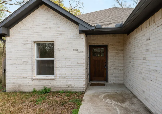 Homes for sale in Payne Springs, TX | 145 Barcelona St, Payne Springs, TX 75156 | MLS# 21203243