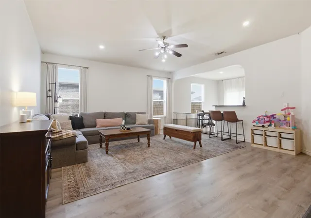 Photo 2 of Single family home for sale at 10928 Middleglen Rd, Haslet, TX 76052 | MLS# 21204885 | Listing updated on 2026-08-21