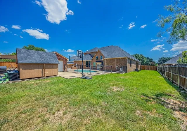 Photo 40 of Sale Pending at 1011 Parview Cir, Cedar Hill, TX 75104 | MLS# 21203156 | Listing updated on 2026-08-25