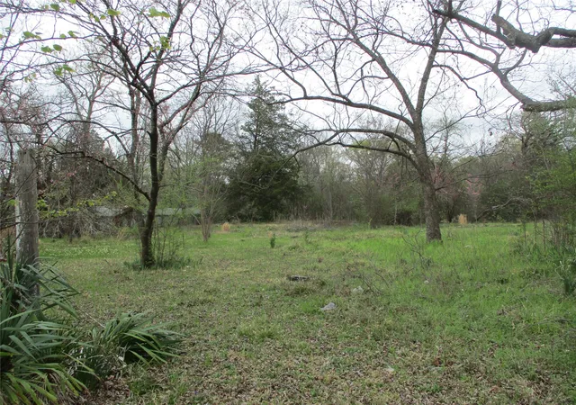 3rd image of 522 E Quitman Street, Emory, TX 75440 | MLS# 21204993