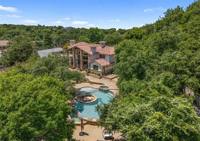 Photo 3 of Mansion for sale at 9930 Boat Club Rd, Fort Worth, TX 76179 | MLS# 21202658 | Listing updated on 2026-07-11