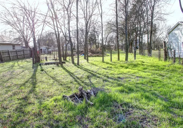 Photo 1 of Land for sale at 601 N Sherley Ave, Anna, TX 75409 | MLS# 21204426 | Listing updated on 2026-07-13