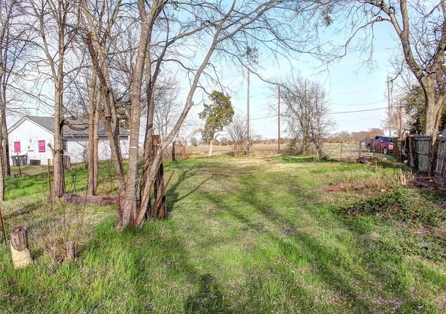 Photo 2 of Land for sale at 601 N Sherley Ave, Anna, TX 75409 | MLS# 21204426 | Listing updated on 2026-07-13