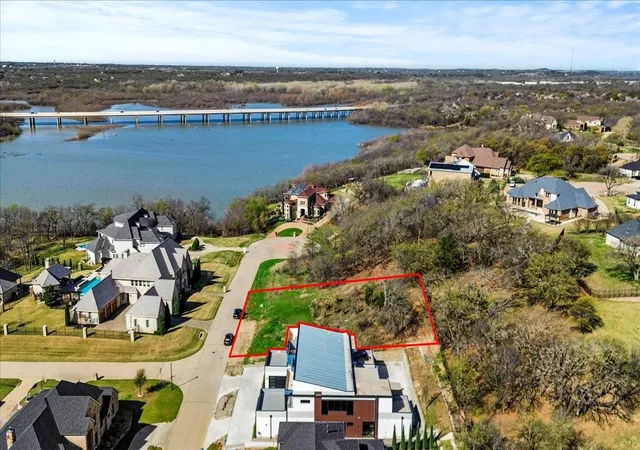 Photo 2 of Land for sale at 2309 Oak Bluff, Corinth, TX 76210 | MLS# 21205252 | Listing updated on 2026-10-06