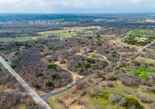 Photo 2 of Sale Pending at 450 Quail Ridge Rd, Aledo, TX 76008 | MLS# 21202481 | Listing updated on 2026-09-19