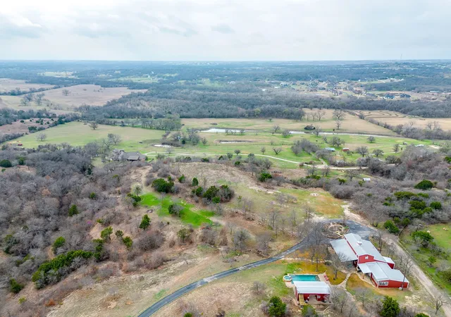 Photo 3 of Sale Pending at 450 Quail Ridge Rd, Aledo, TX 76008 | MLS# 21202481 | Listing updated on 2026-09-19