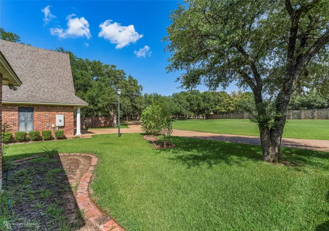 31st image of 101 Chesterton Ct, Bossier City, LA 71111 | MLS# 21205248