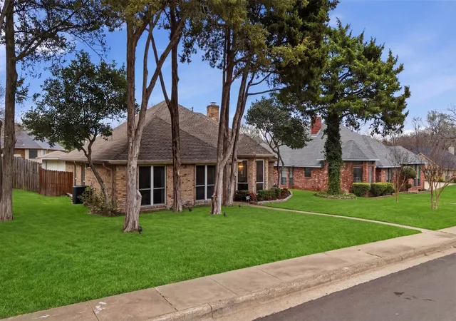Homes for sale in Duncanville, TX | 411 Whispering Hills Dr, Duncanville, TX 75137 | MLS# 21204512