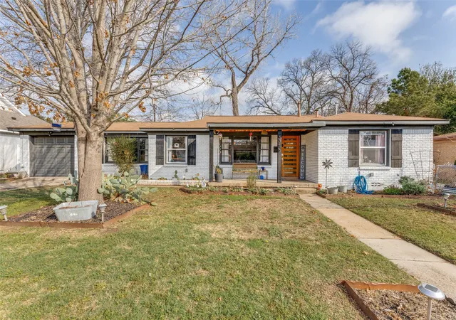 Photo 1 of Single family home for sale at 5716 Tracyne Dr, Westworth Village, TX 76114 | MLS# 21204877 | Listing updated on 2026-08-18
