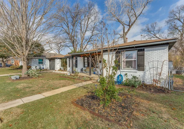 Photo 2 of Single family home for sale at 5716 Tracyne Dr, Westworth Village, TX 76114 | MLS# 21204877 | Listing updated on 2026-08-18