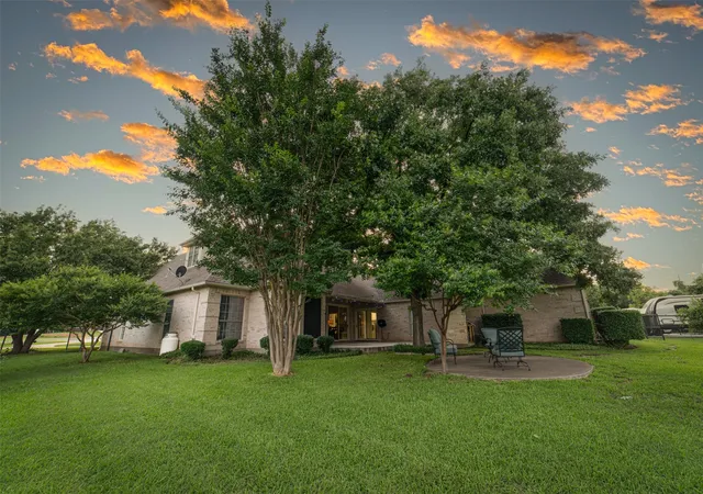 Photo 3 of Single family home for sale at 1425 Pecan Hill Rd, Stephenville, TX 76401 | MLS# 21205657 | Listing updated on 2026-08-24