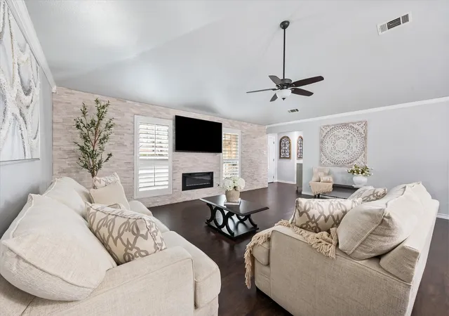 Photo 1 of Single family home for sale at 3104 Creekwood Ln, Fort Worth, TX 76123 | MLS# 21205829 | Listing updated on 2026-09-28