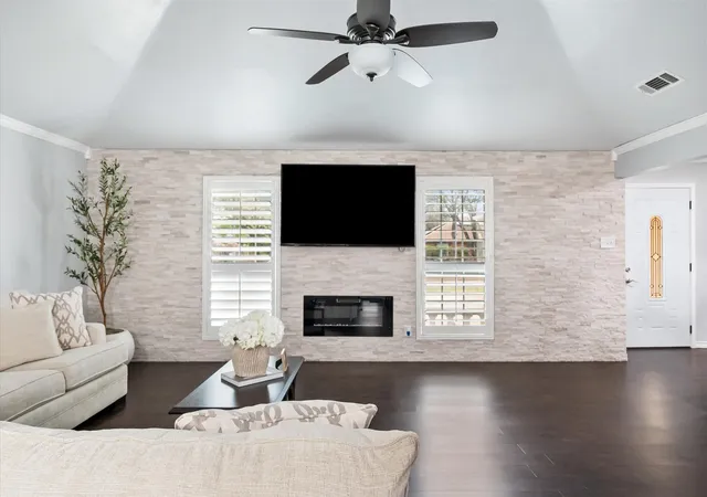 Photo 4 of Single family home for sale at 3104 Creekwood Ln, Fort Worth, TX 76123 | MLS# 21205829 | Listing updated on 2026-09-28