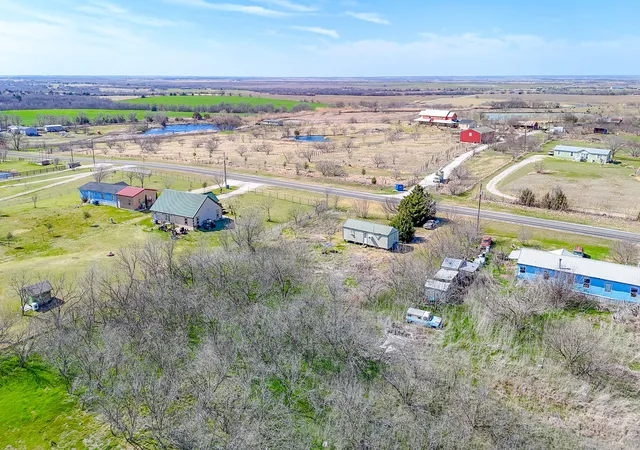 Photo 3 of Single family home for sale at 6830 Fm 2114, Hubbard, TX 76648 | MLS# 21205842 | Listing updated on 2026-07-09