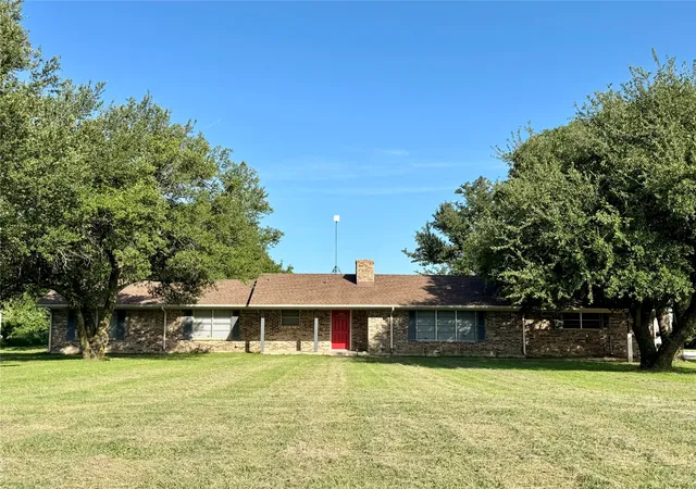 Homes for sale in Decatur, TX | 4170 S Fm 51, Decatur, TX 76234 | MLS# 21205963