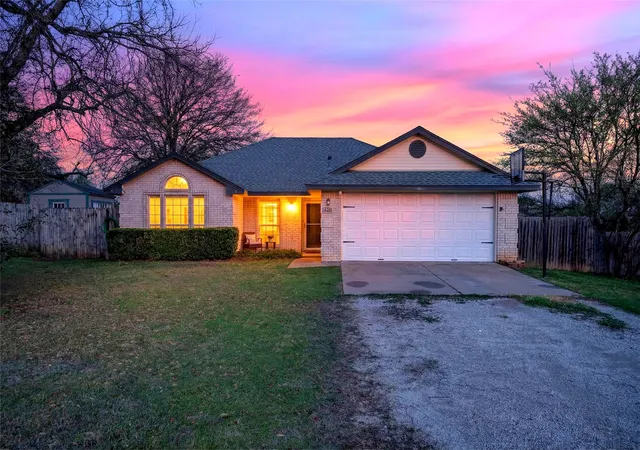 Photo 1 of Sale Pending at 420 Robert Dr, Springtown, TX 76082 | MLS# 21203879 | Listing updated on 2026-07-24