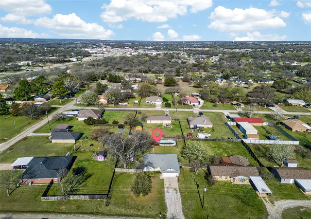 Photo 3 of Sale Pending at 420 Robert Dr, Springtown, TX 76082 | MLS# 21203879 | Listing updated on 2026-07-24