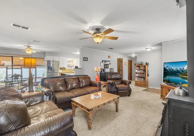 Homes for sale in Pittsburg, TX | 138 County Road 2404, Pittsburg, TX 75686 | MLS# 21205835