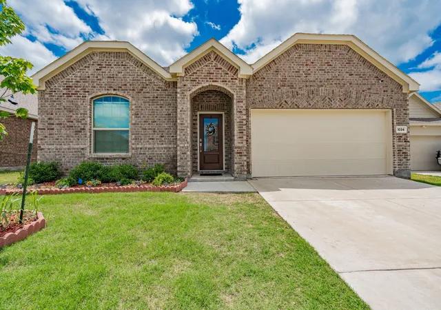 Homes for sale in Fate, TX | 1034 Manuel Dr, Fate, TX 75087 | MLS# 21206353