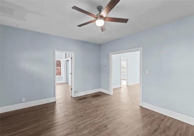 Photo 3 of Sale Pending at 421 Wyandotte St, Shreveport, LA 71101 | MLS# 21206445 | Listing updated on 2026-08-03
