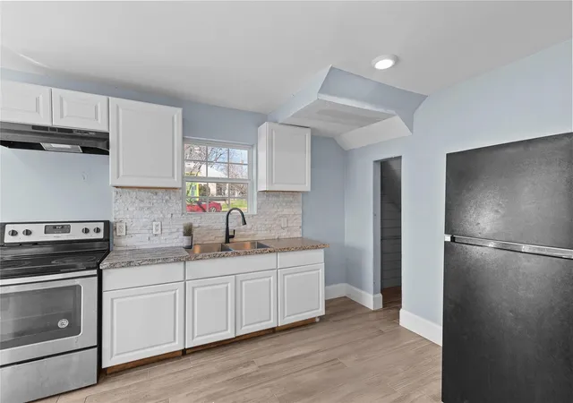 Photo 4 of Sale Pending at 421 Wyandotte St, Shreveport, LA 71101 | MLS# 21206445 | Listing updated on 2026-08-03