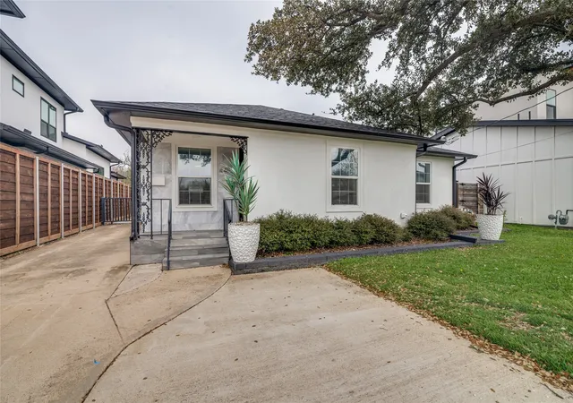 Homes for sale in Dallas, TX | 4419 Sexton Ln, Dallas, TX 75229 | MLS# 21205271