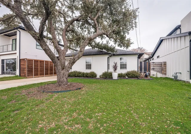 Homes for sale in Dallas, TX | 4419 Sexton Ln, Dallas, TX 75229 | MLS# 21205271