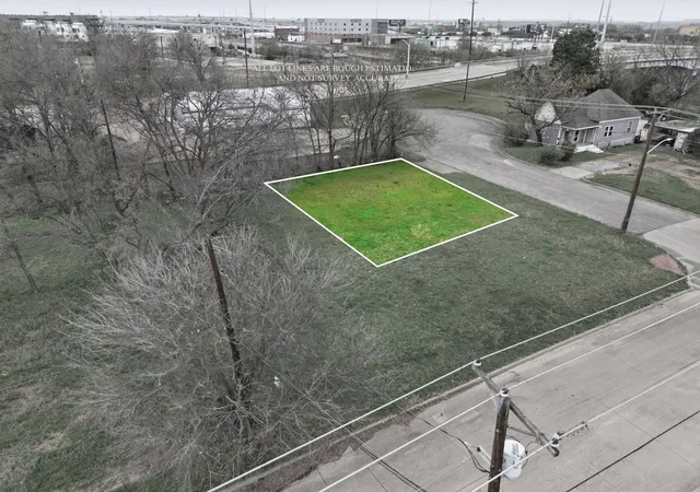 1st image of 658 S Calhoun St, Fort Worth, TX 76104 | MLS# 21206395