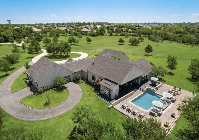 Photo 4 of Sale Pending at 1501 The Rock, Rockwall, TX 75087 | MLS# 21205044 | Listing updated on 2026-09-16