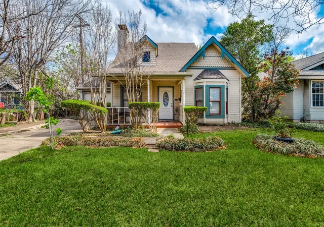 1st image of 5428 Victor St, Dallas, TX 75214 | MLS# 21202084