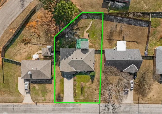 Homes for sale in Longview, TX | 804 Alta St, Longview, TX 75604 | MLS# 21205814