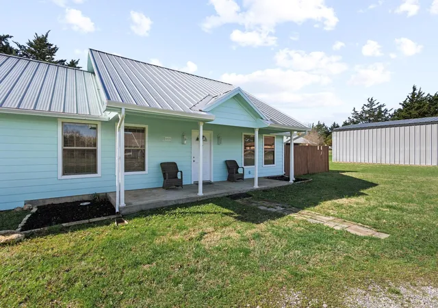 Homes for sale in Pottsboro, TX | 404 Willow Dr, Pottsboro, TX 75076 | MLS# 21204242