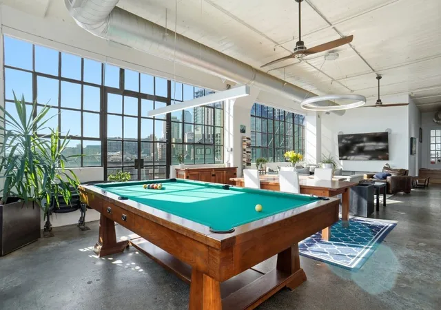 Homes for sale in Dallas, TX | 2220 Canton St #407, Dallas, TX 75201 | MLS# 21204843